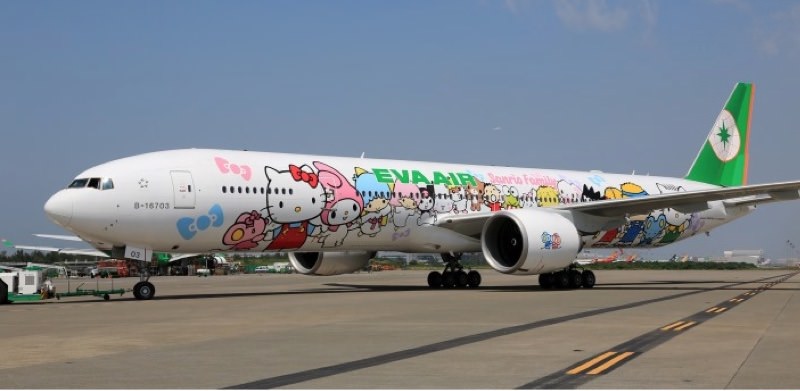 eva air hello kitty